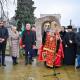 Митрополит Николай освети икона на света Богородица върху скален къс в село Черногорово.